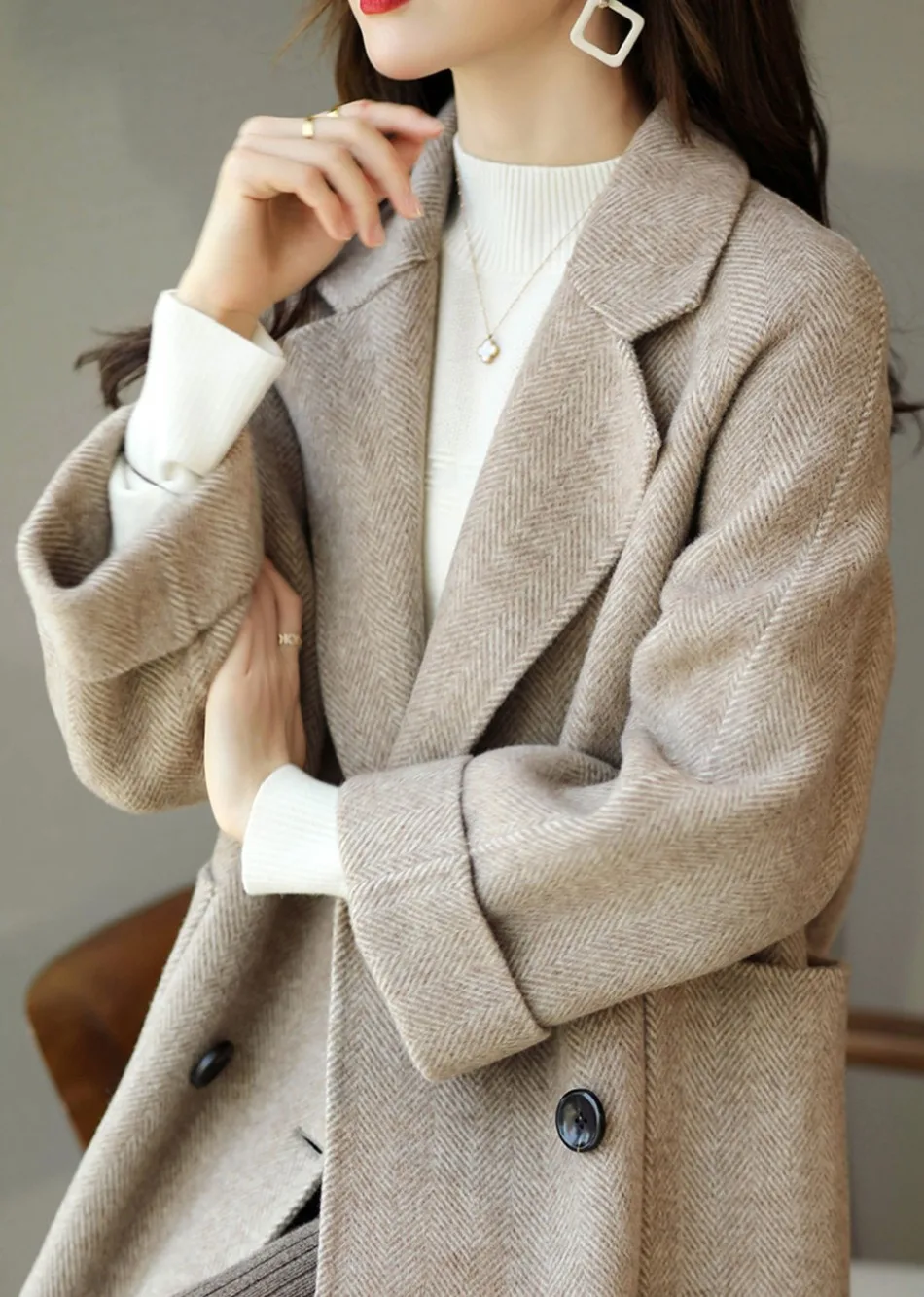 Alexis | Timeless Double-Breasted Herringbone Pea Coat