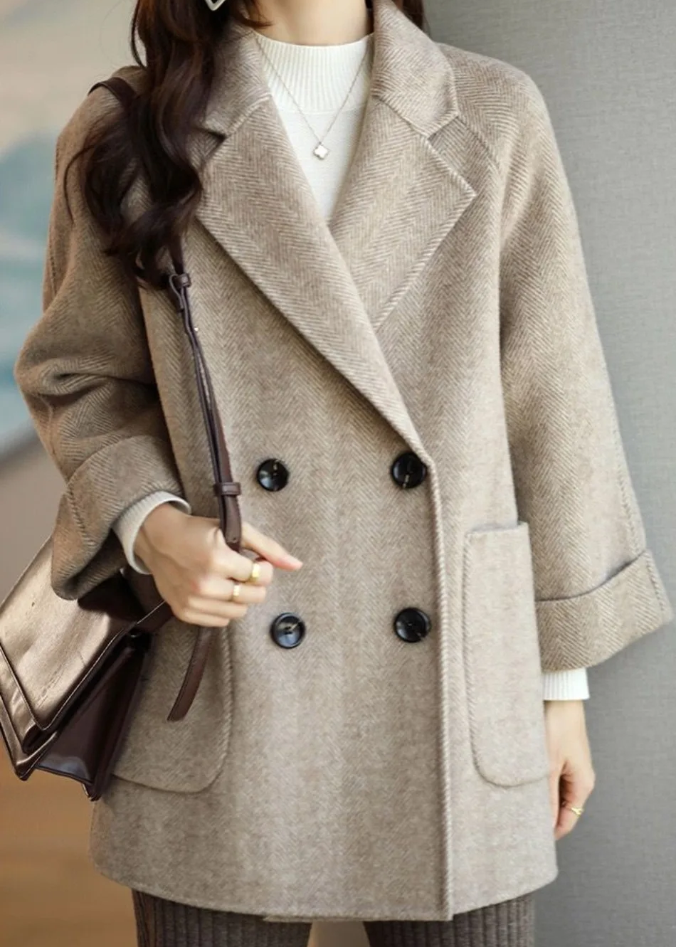Alexis | Timeless Double-Breasted Herringbone Pea Coat