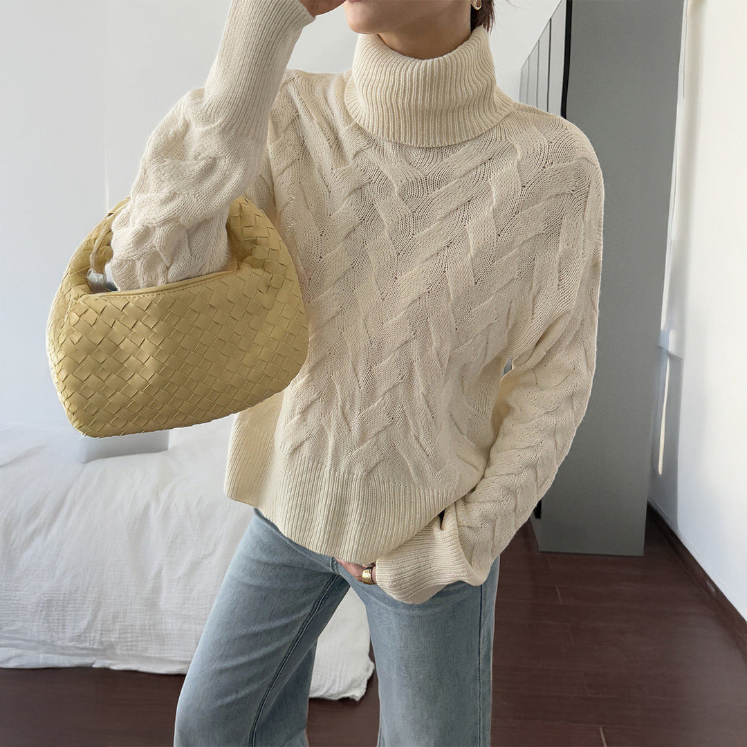 Alice | Effortless Oversized Cable Knit Turtleneck Sweater