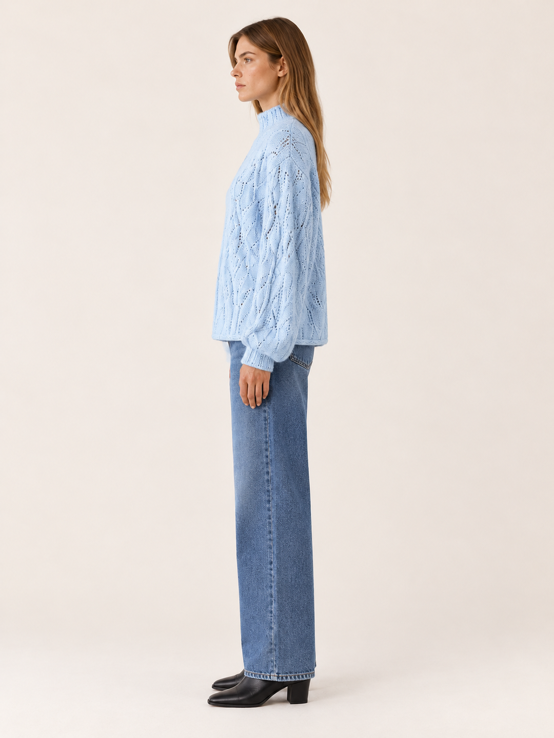 Amanda | Timeless Oversized Cable Knit Turtleneck Sweater