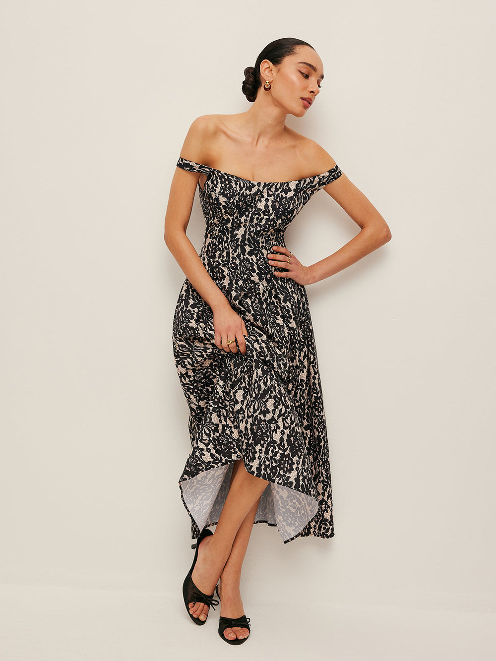 Amber | Elegant Off-Shoulder Floral Fall Wedding Guest Maxi Dress