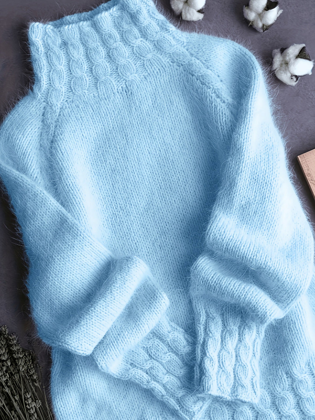 Amy | Classic Oversized Cable Knit Turtleneck Sweater