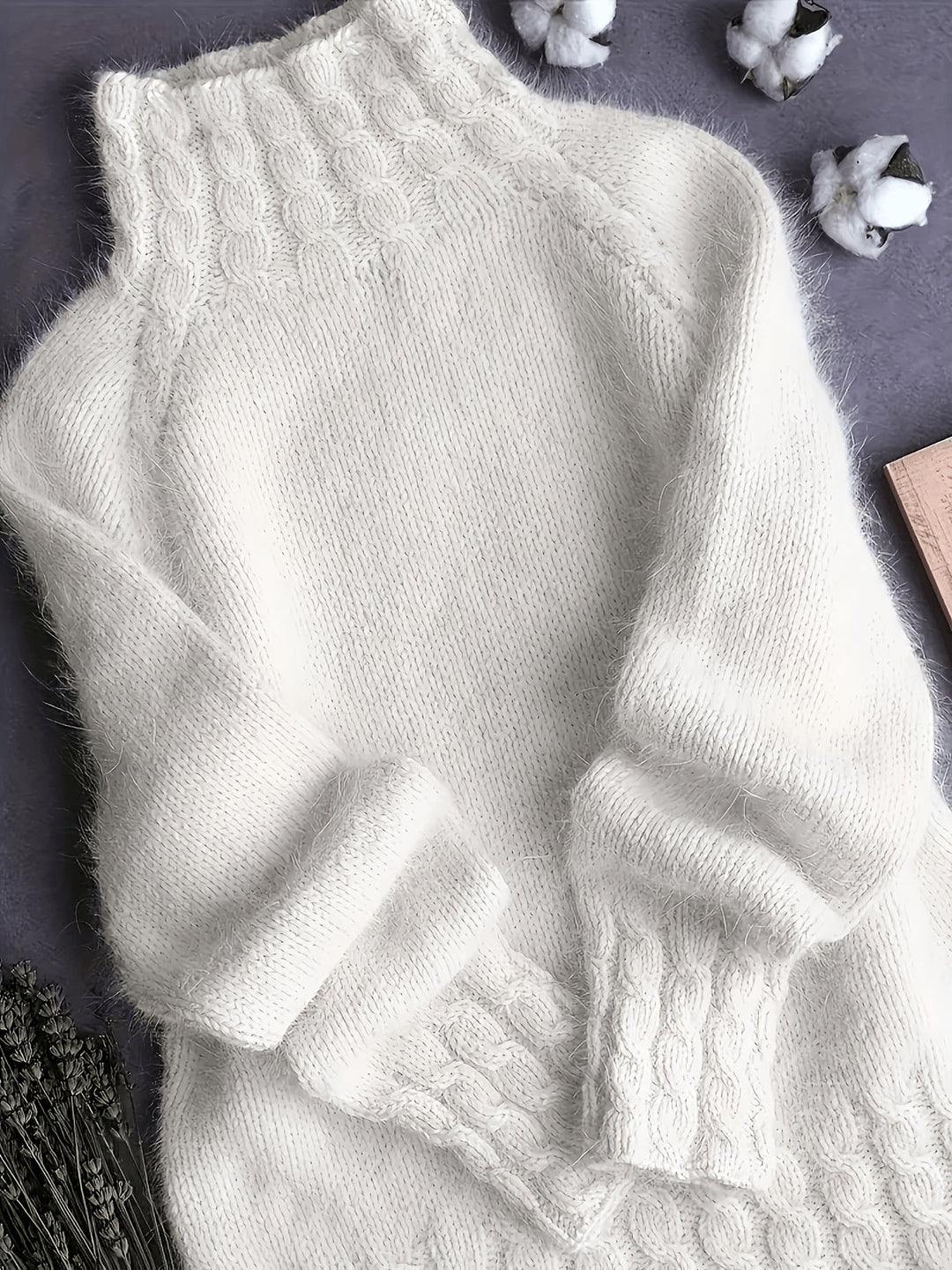 Amy | Classic Oversized Cable Knit Turtleneck Sweater