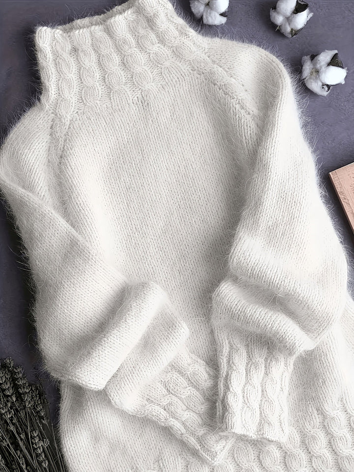 Amy | Classic Oversized Cable Knit Turtleneck Sweater