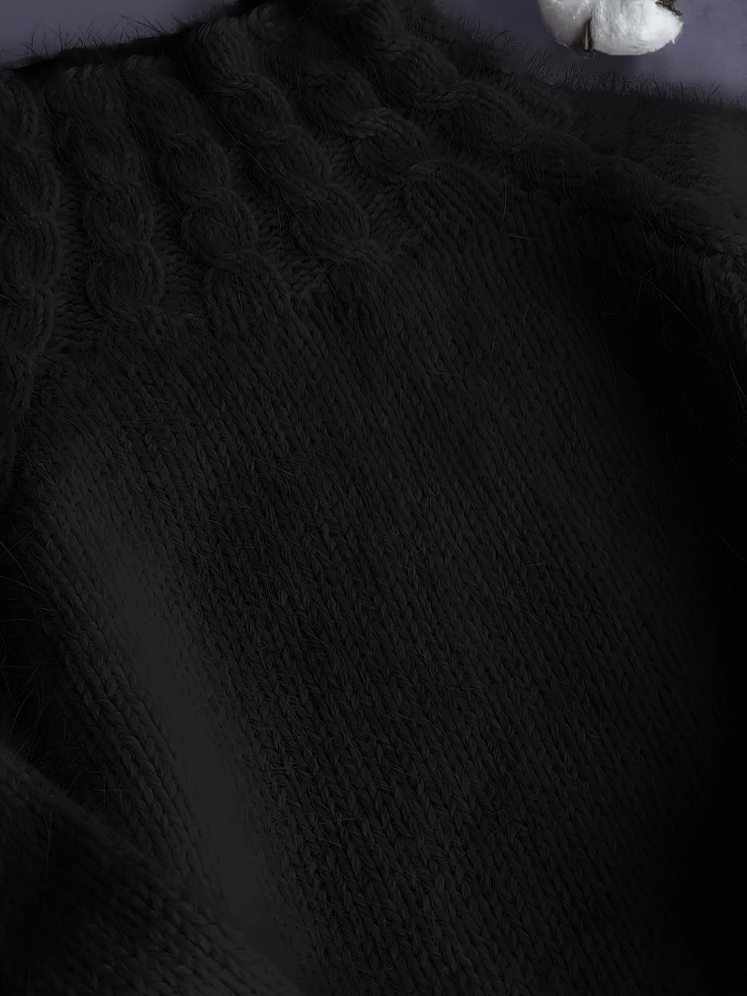 Amy | Classic Oversized Cable Knit Turtleneck Sweater