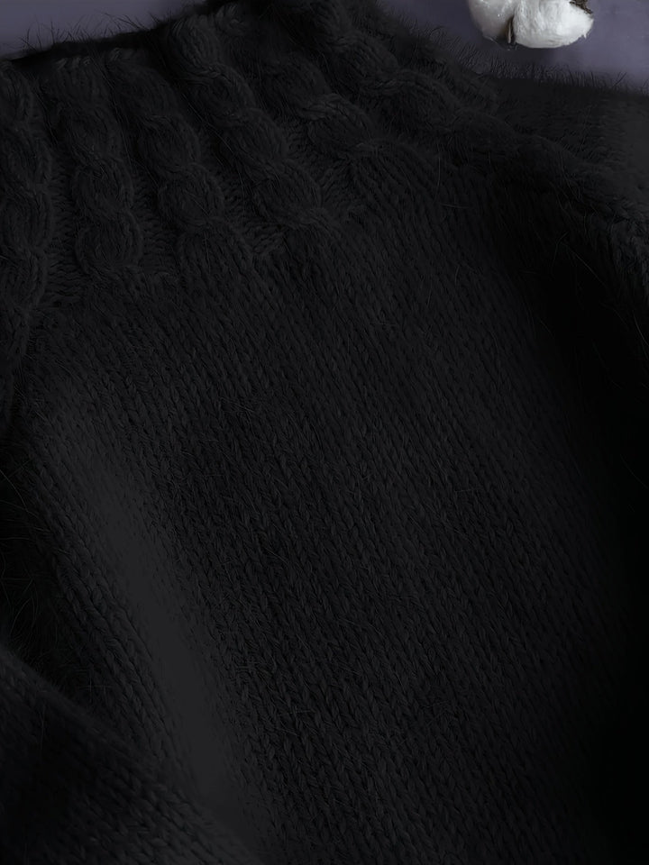 Amy | Classic Oversized Cable Knit Turtleneck Sweater