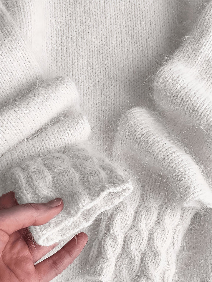 Amy | Classic Oversized Cable Knit Turtleneck Sweater