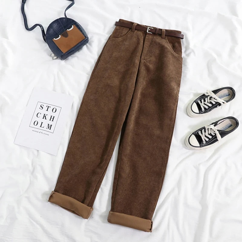 Betty | High-Waisted Relaxed Fit Corduroy Pants