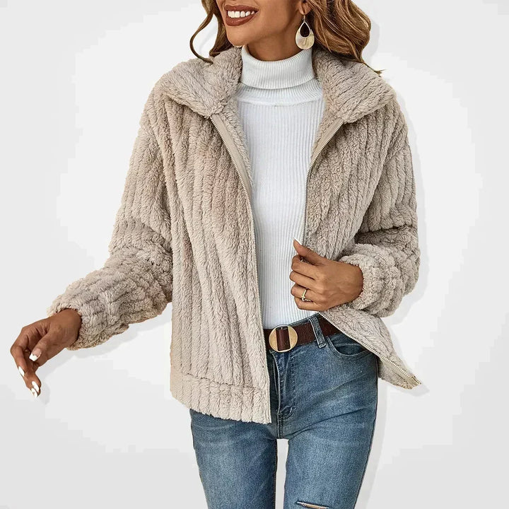 Carolyn | Polished Ribbed Fleece Jacket with Collar and Zip