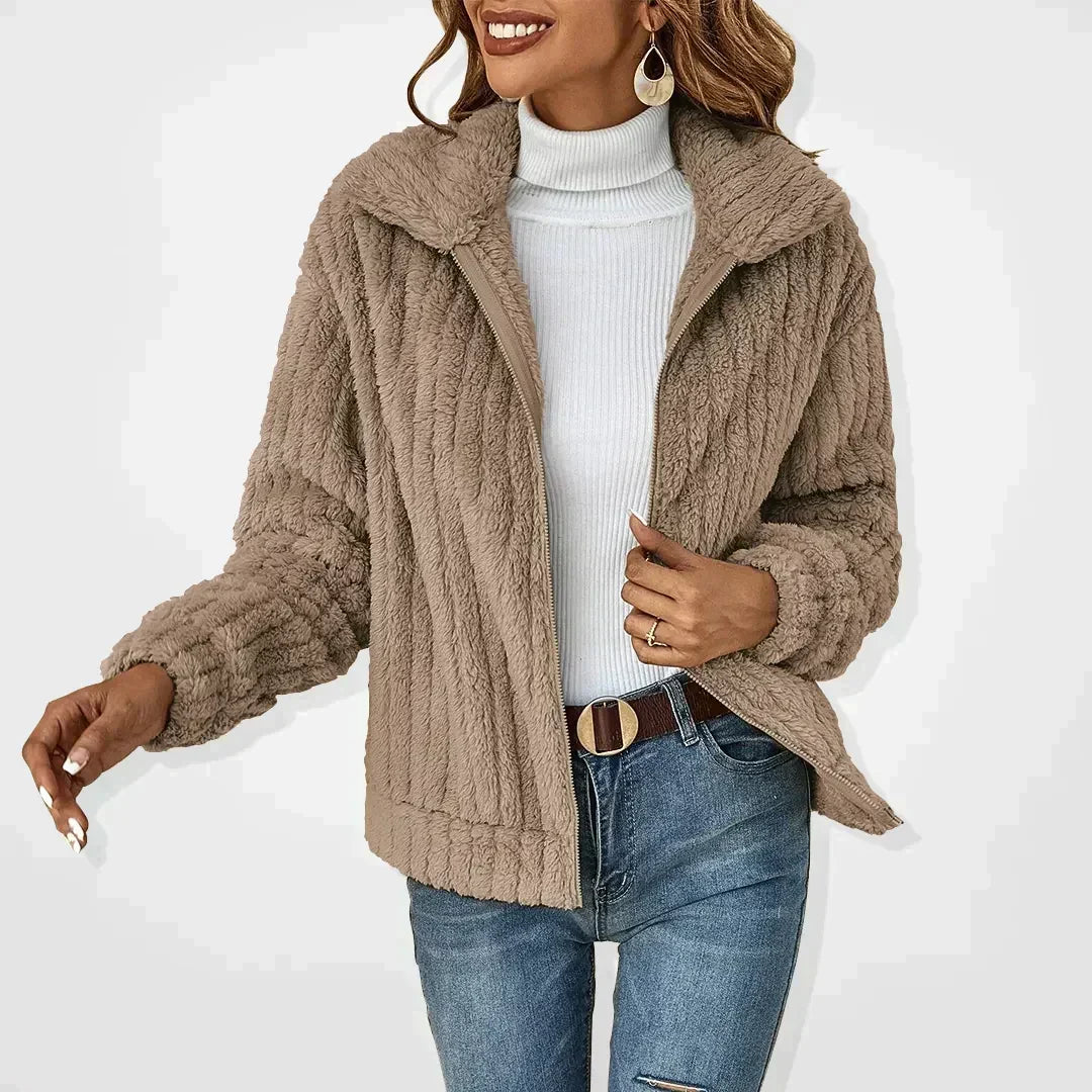 Carolyn | Polished Ribbed Fleece Jacket with Collar and Zip