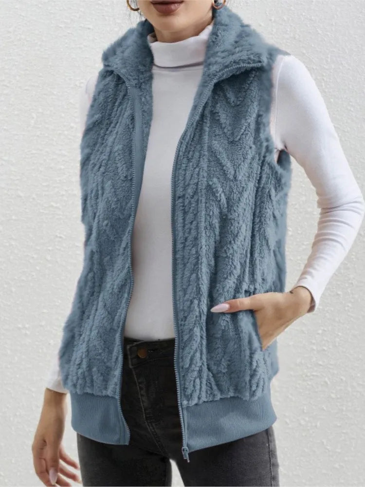 Catherine | Elegant Plush Cable-Knit Sweater Vest