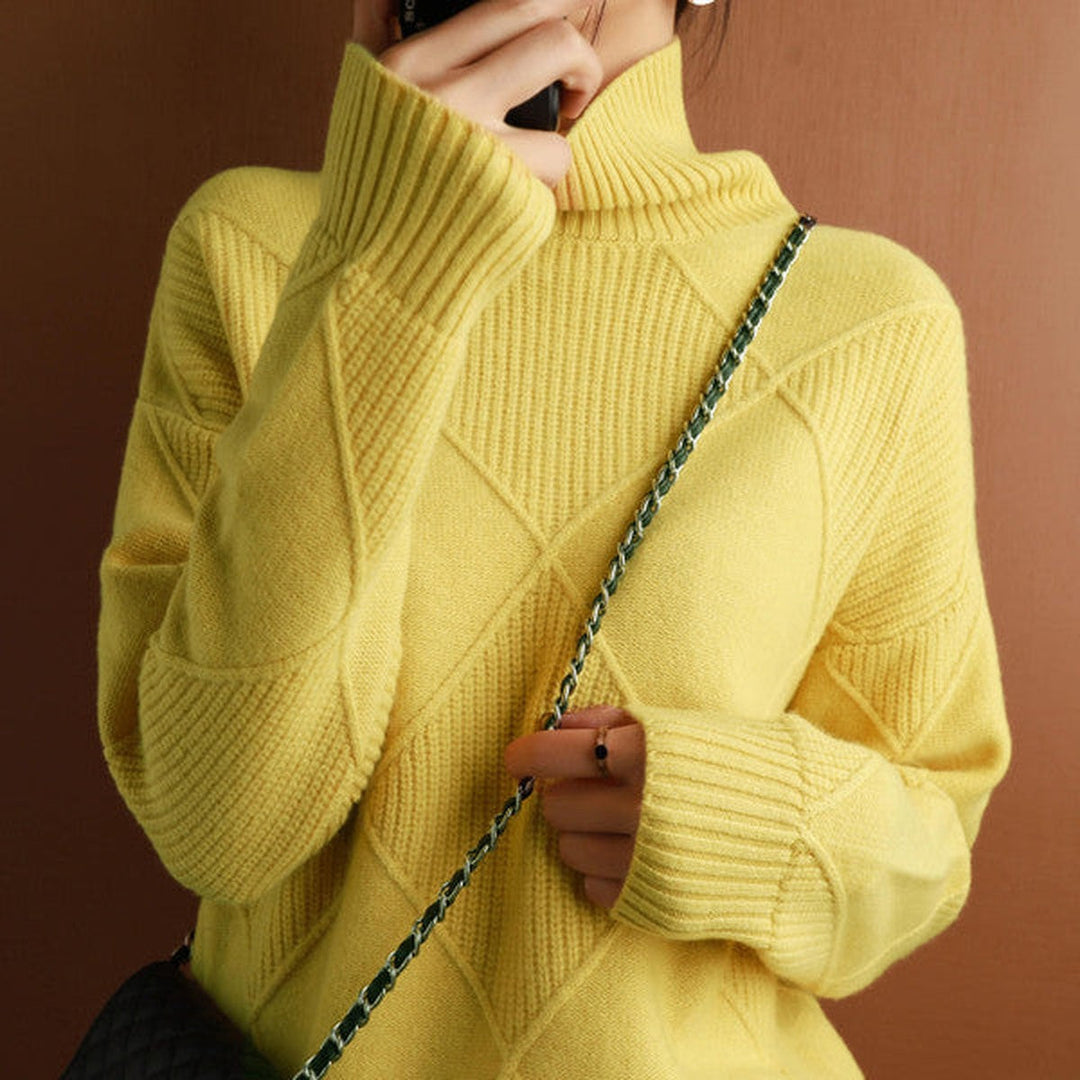 Cynthia | Relaxed Ribbed Turtleneck Sweater with Argyle Knit Detail