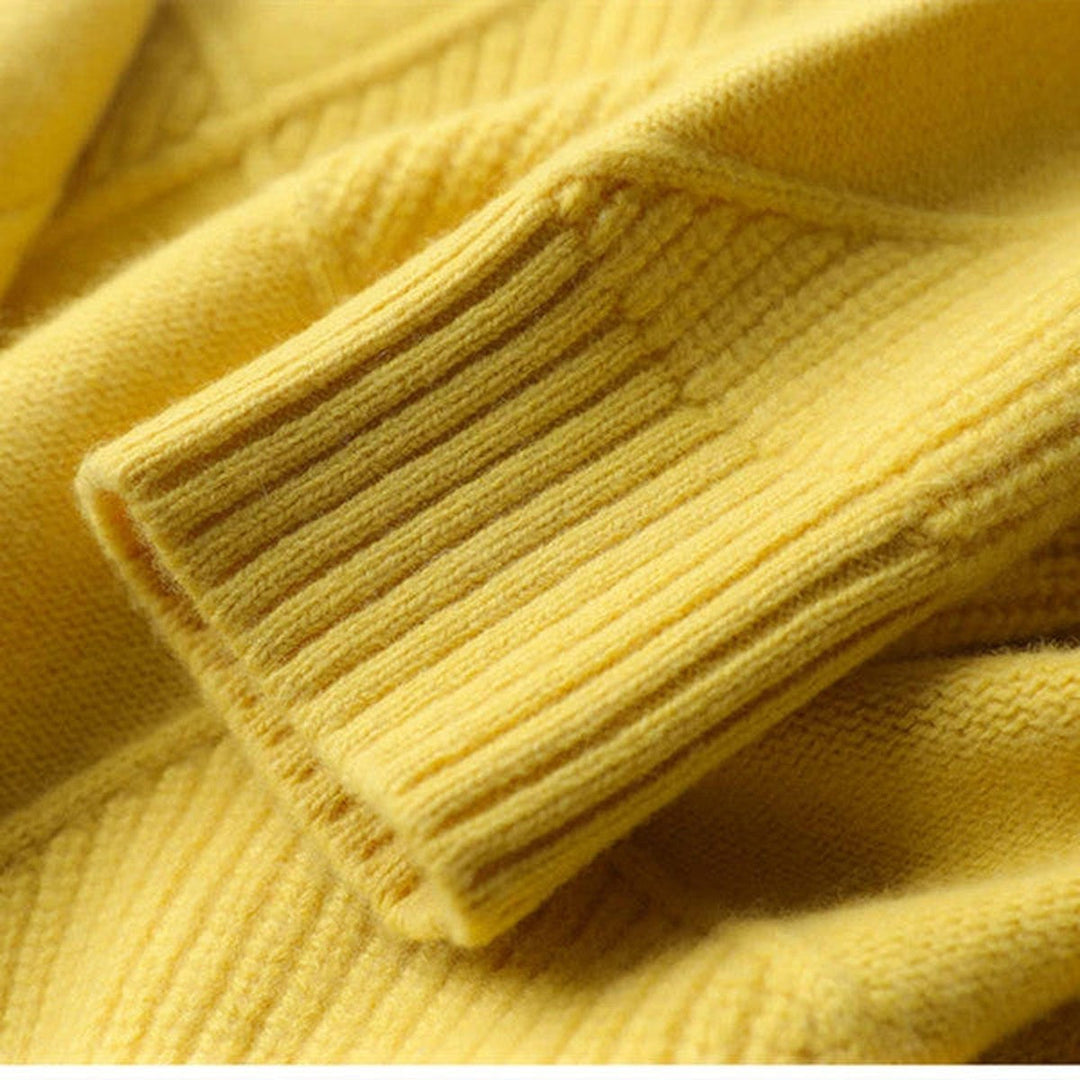 Cynthia | Relaxed Ribbed Turtleneck Sweater with Argyle Knit Detail