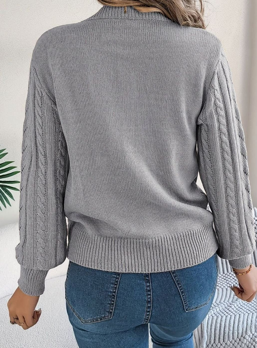 Danielle | Classic Cable-Knit Crew Neck Long Sleeve Sweater