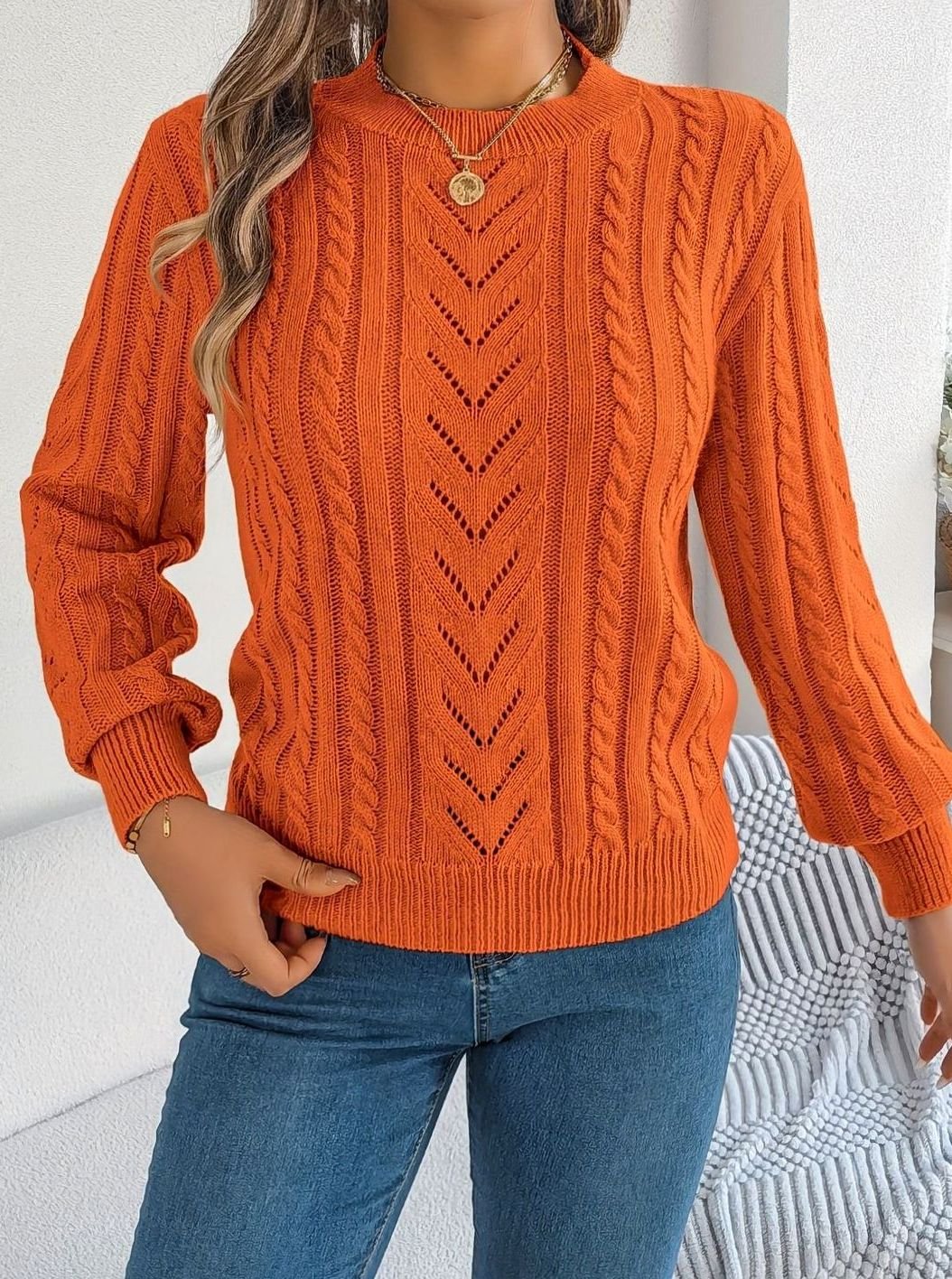 Danielle | Classic Cable-Knit Crew Neck Long Sleeve Sweater
