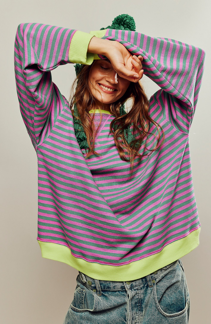 Donna | Sophisticated Striped Oversized Sweater