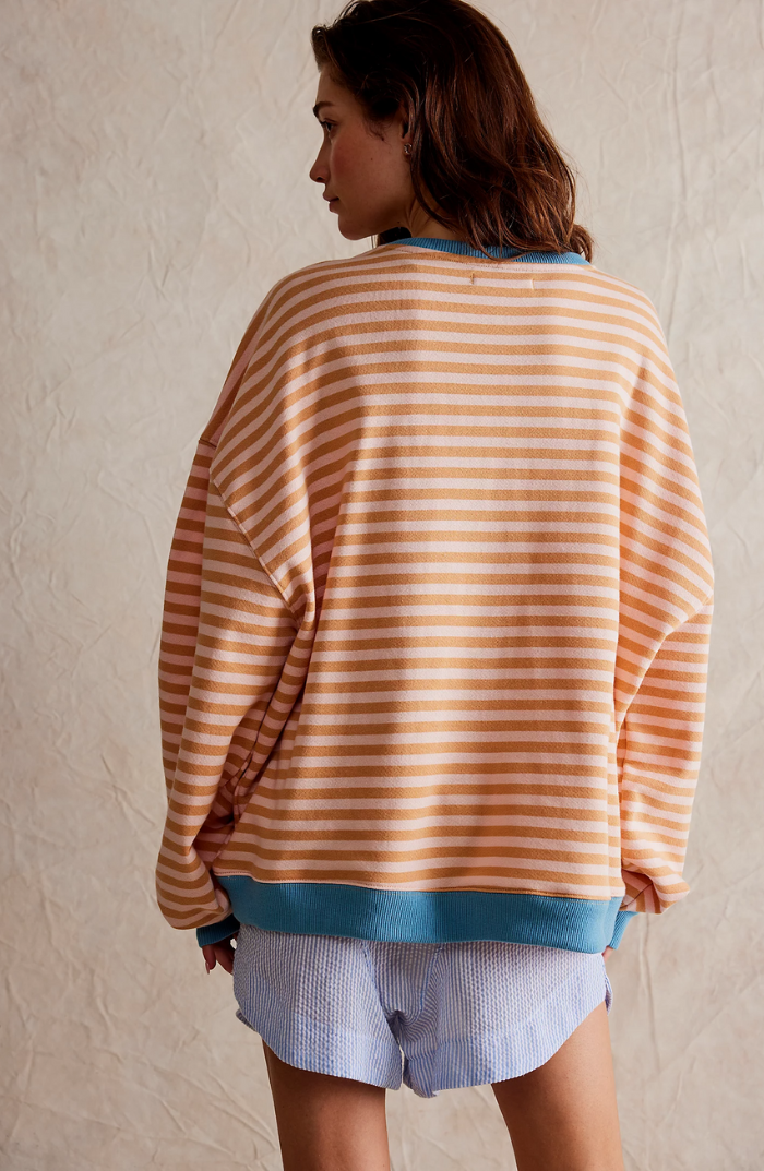 Donna | Sophisticated Striped Oversized Sweater