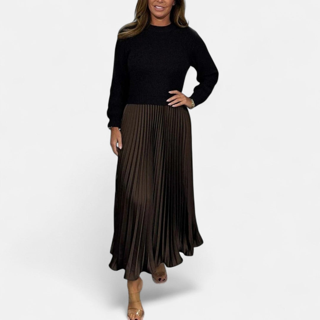 Elizabeth | Chic Long Sleeve Pleated Maxi Sweater Dress