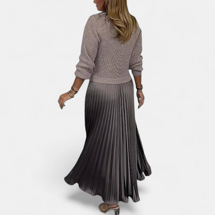 Elizabeth | Chic Long Sleeve Pleated Maxi Sweater Dress