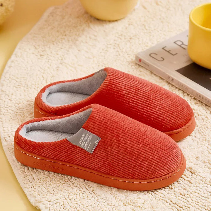 Evelyn | Effortless Ribbed Fleece Slip-On Slippers
