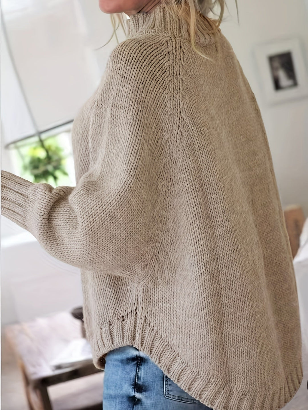 Gloria | Timeless Cable Knit Turtleneck Sweater with Flared Hem