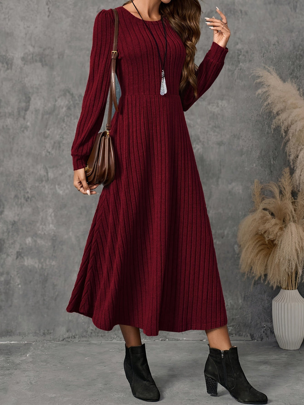 Jacqueline | Relaxed Ribbed Knit Sweater Dress with Long Sleeves