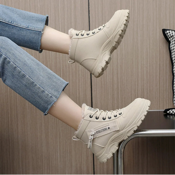 Joan | Classic Lace-Up Platform Snow Boots