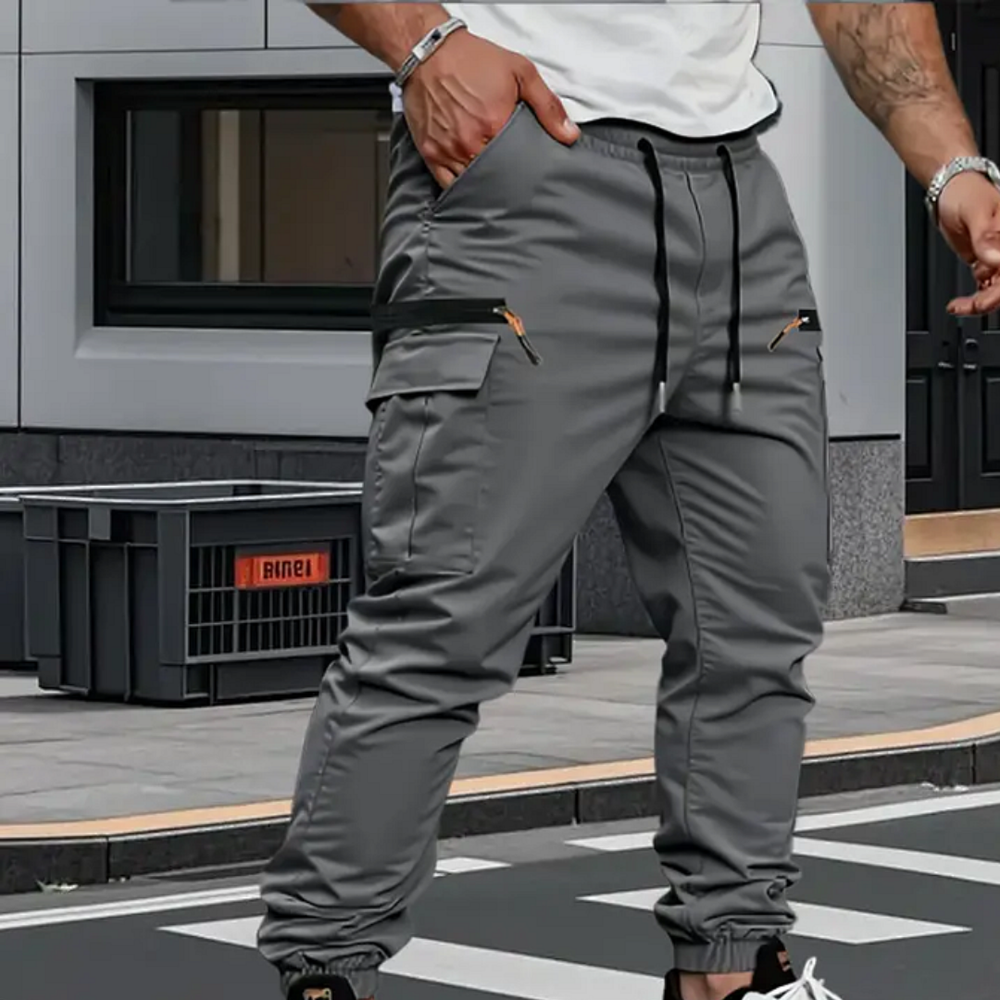 Jonathan | Sophisticated Tapered Cargo Pants with Zip Pockets