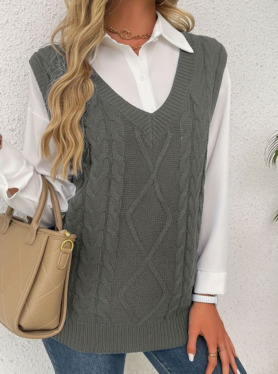 Kimberly | Cozy Oversized Cable Knit V-Neck Sweater Vest