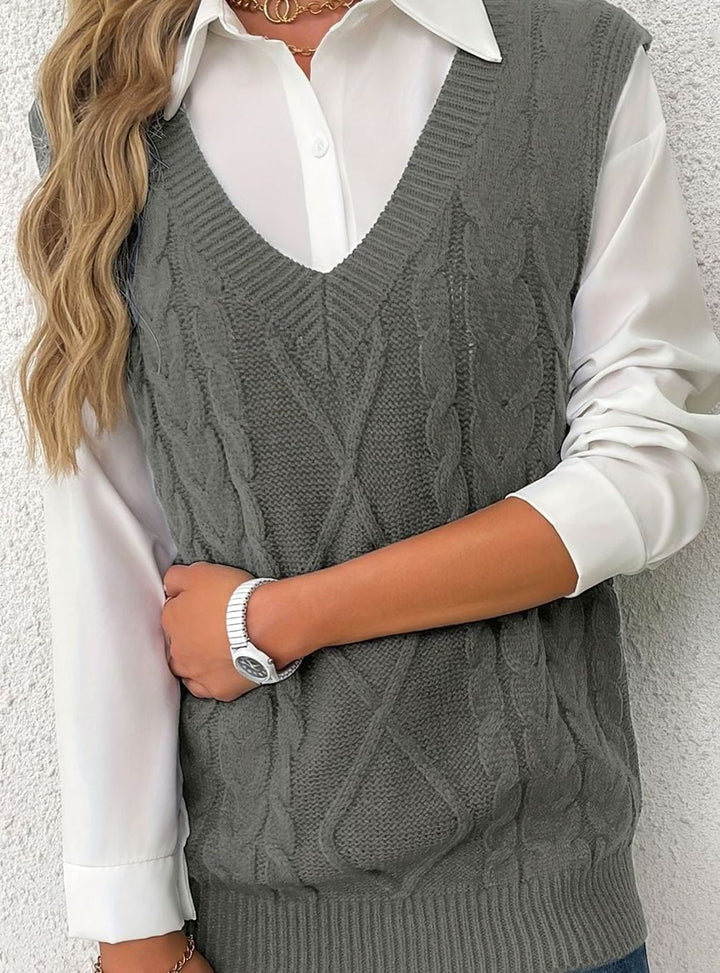 Kimberly | Cozy Oversized Cable Knit V-Neck Sweater Vest