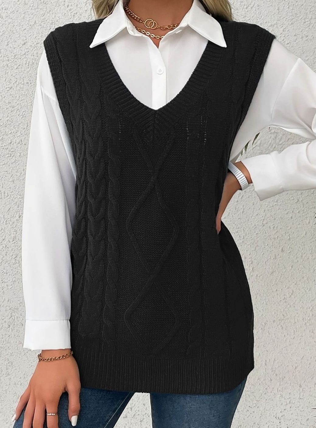 Kimberly | Cozy Oversized Cable Knit V-Neck Sweater Vest
