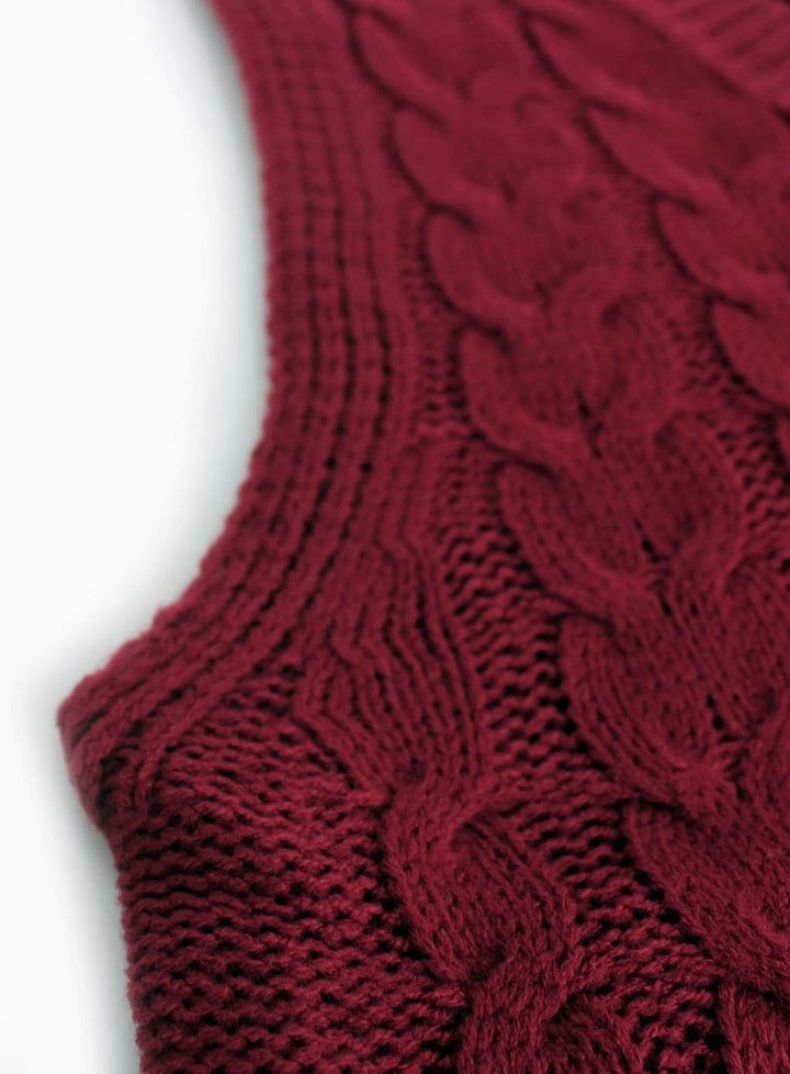 Kimberly | Cozy Oversized Cable Knit V-Neck Sweater Vest