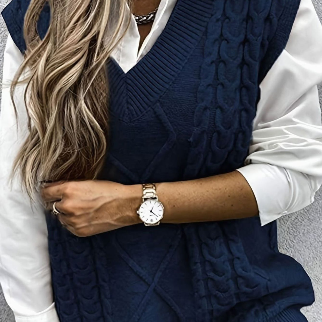 Kimberly | Cozy Oversized Cable Knit V-Neck Sweater Vest