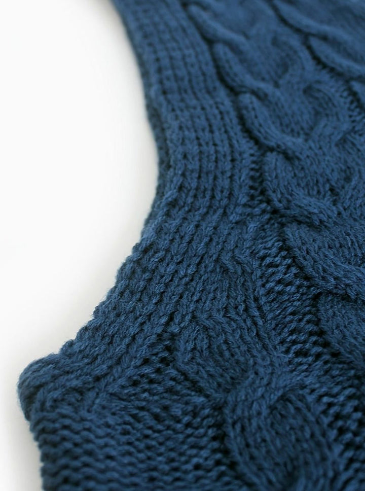 Kimberly | Cozy Oversized Cable Knit V-Neck Sweater Vest