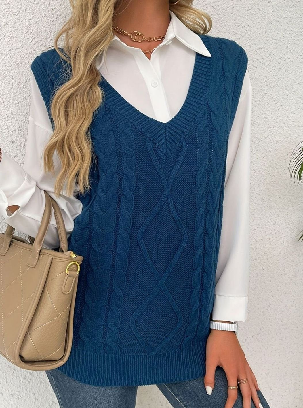 Kimberly | Cozy Oversized Cable Knit V-Neck Sweater Vest