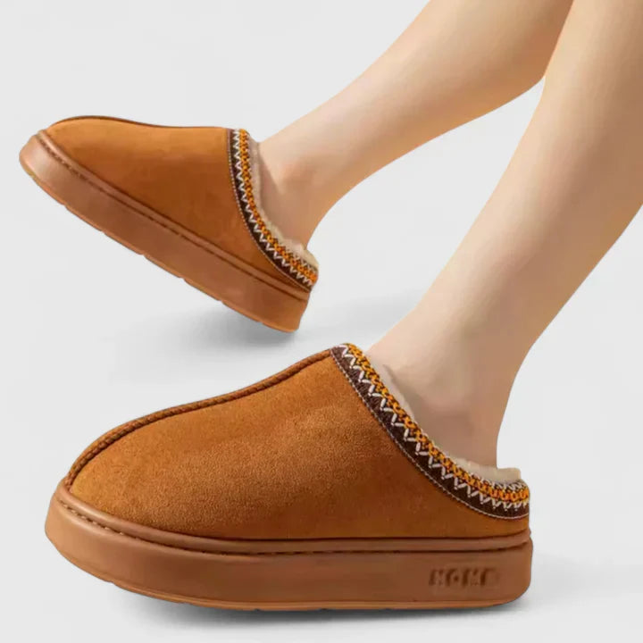 Margaret | Polished Fleece-Lined Clog Slippers