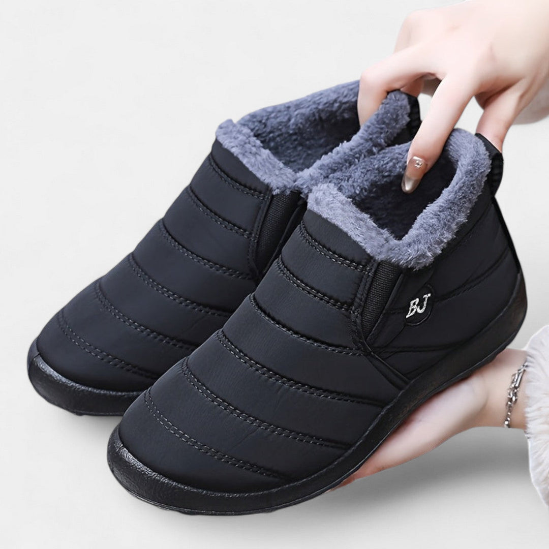 Mary | Effortless Quilted Slip-On Snow Boots Women