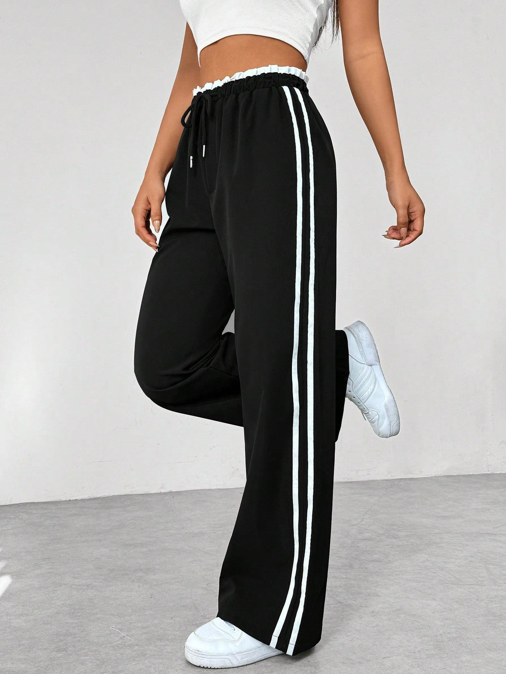 Melissa | Sophisticated Wide Leg Sweatpants with Side Stripe