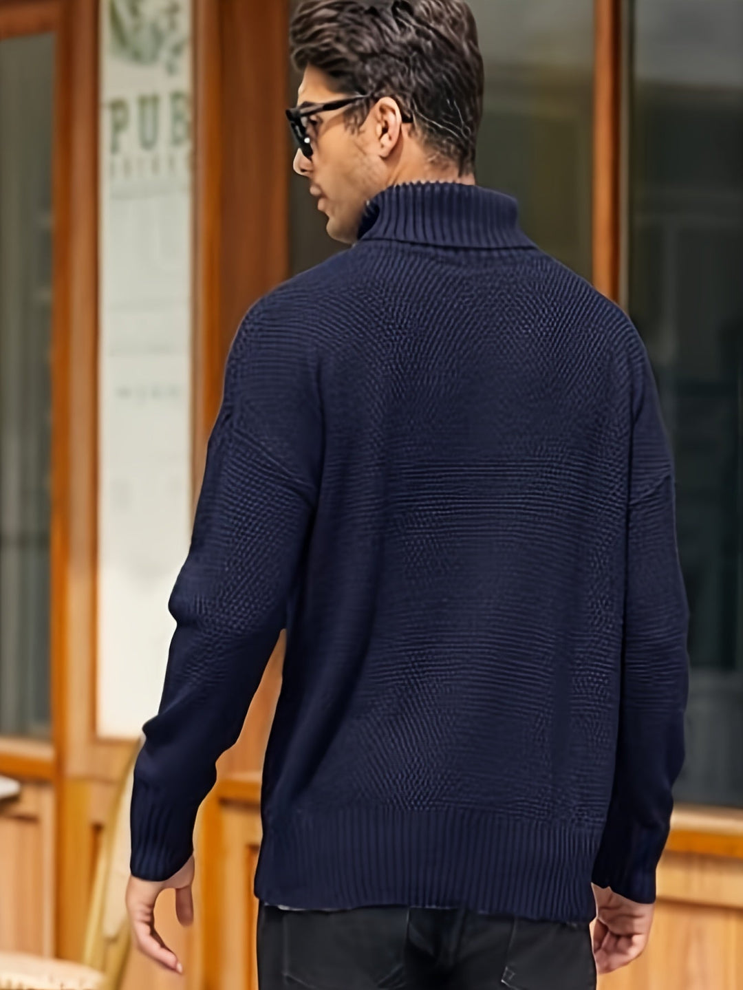 Noah | Stylish Cable-Knit Turtleneck Sweater