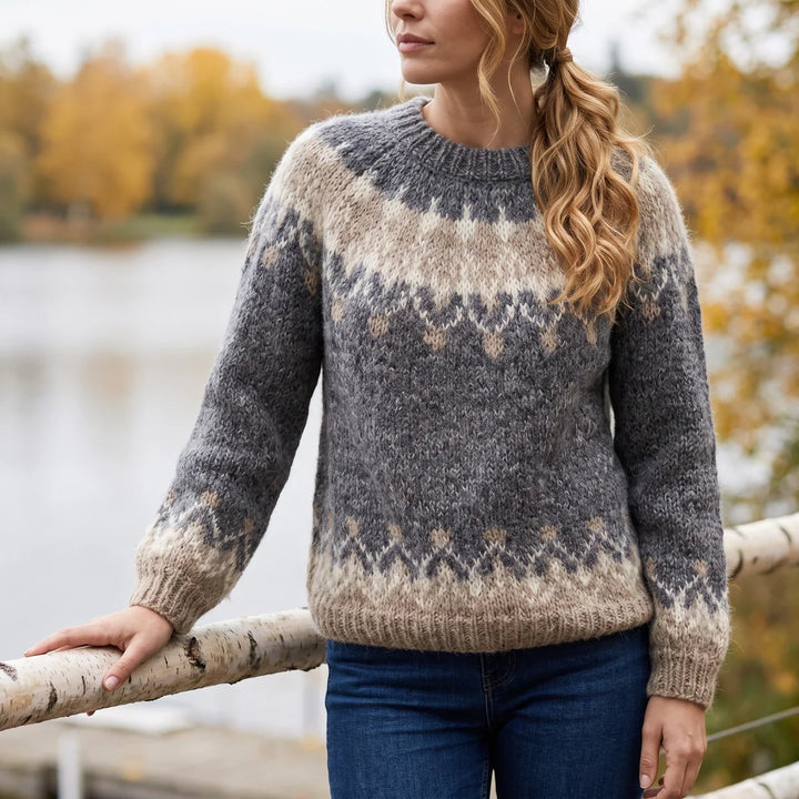 Sarah | Cozy Fair Isle Christmas Sweater Women