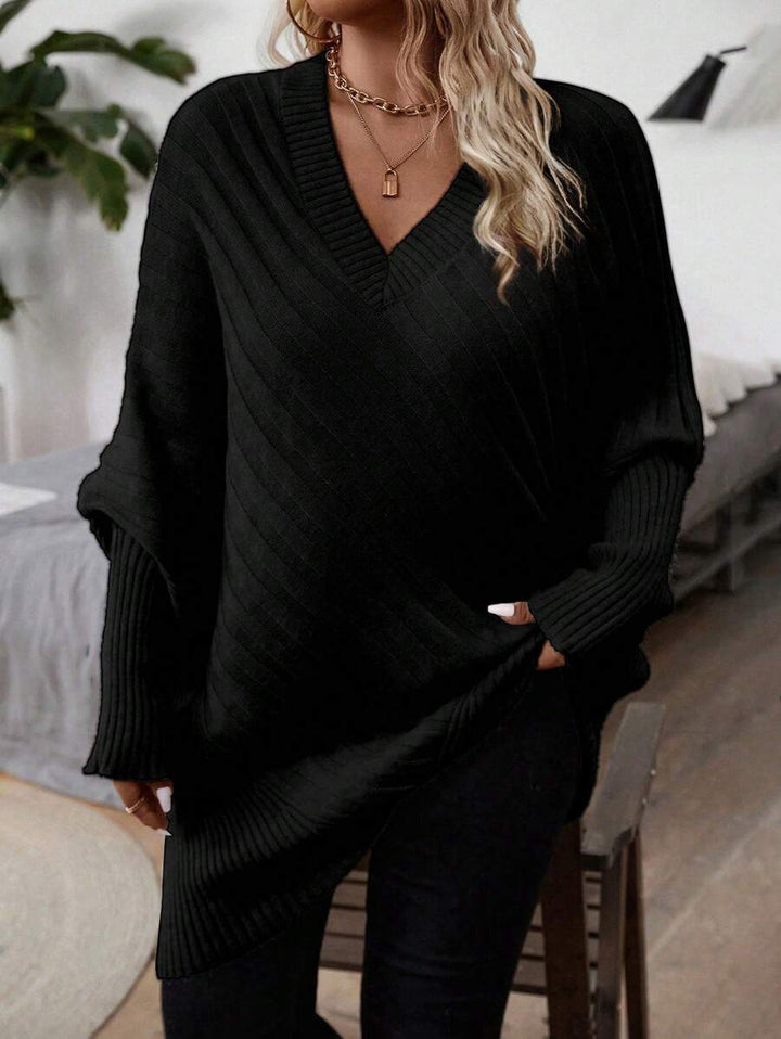 Sharon | Stylish V-Neck Oversized Sweater with Batwing Sleeves